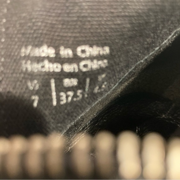 ALDO Sz 7 Back Studded Stacked  Heel Almond Toe Leather Ankle Boots Booties - Picture 7 of 9